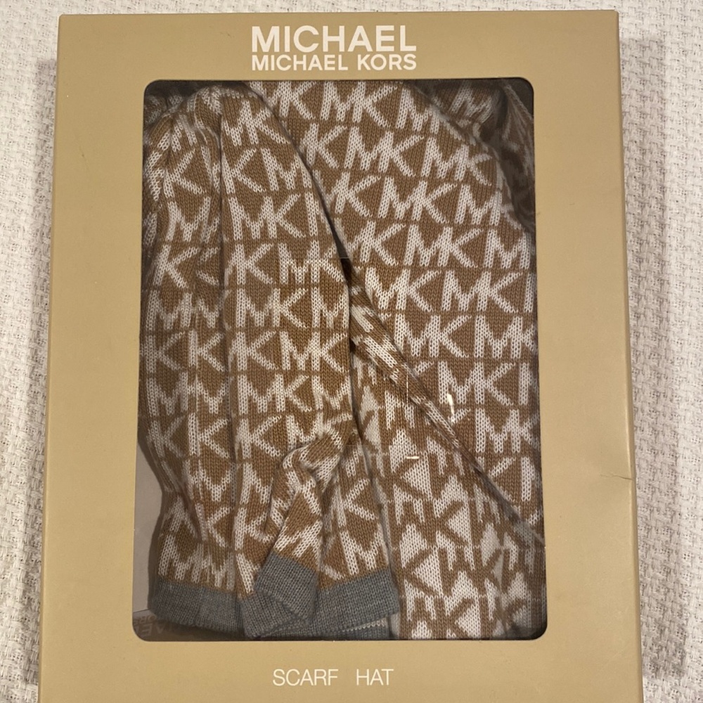 Michael Kors Hat & Scarf Set